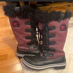 Sorel Joan of Arctic Pink & Black Size 7.5